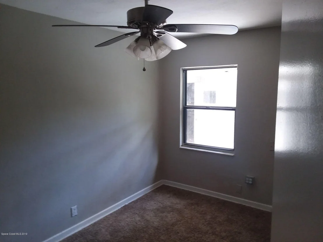 Photo of 191 NW Irwin Avenue NW