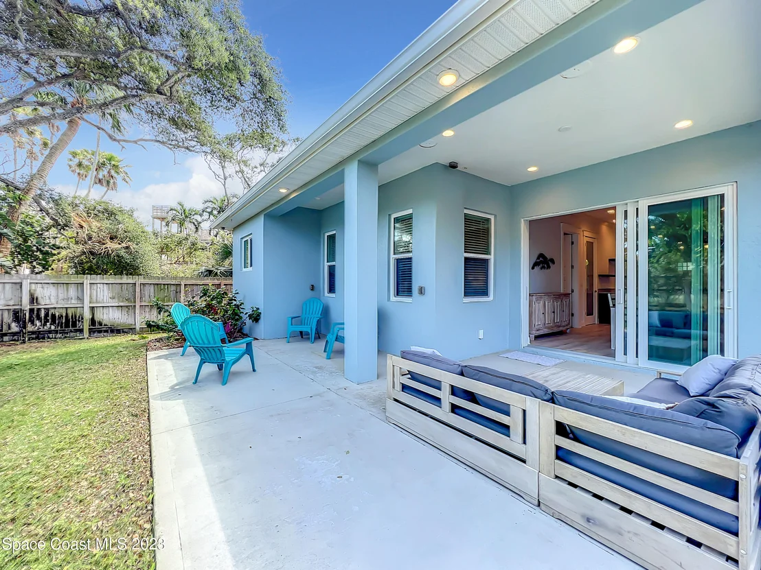 Photo of 6775 Angeles Road