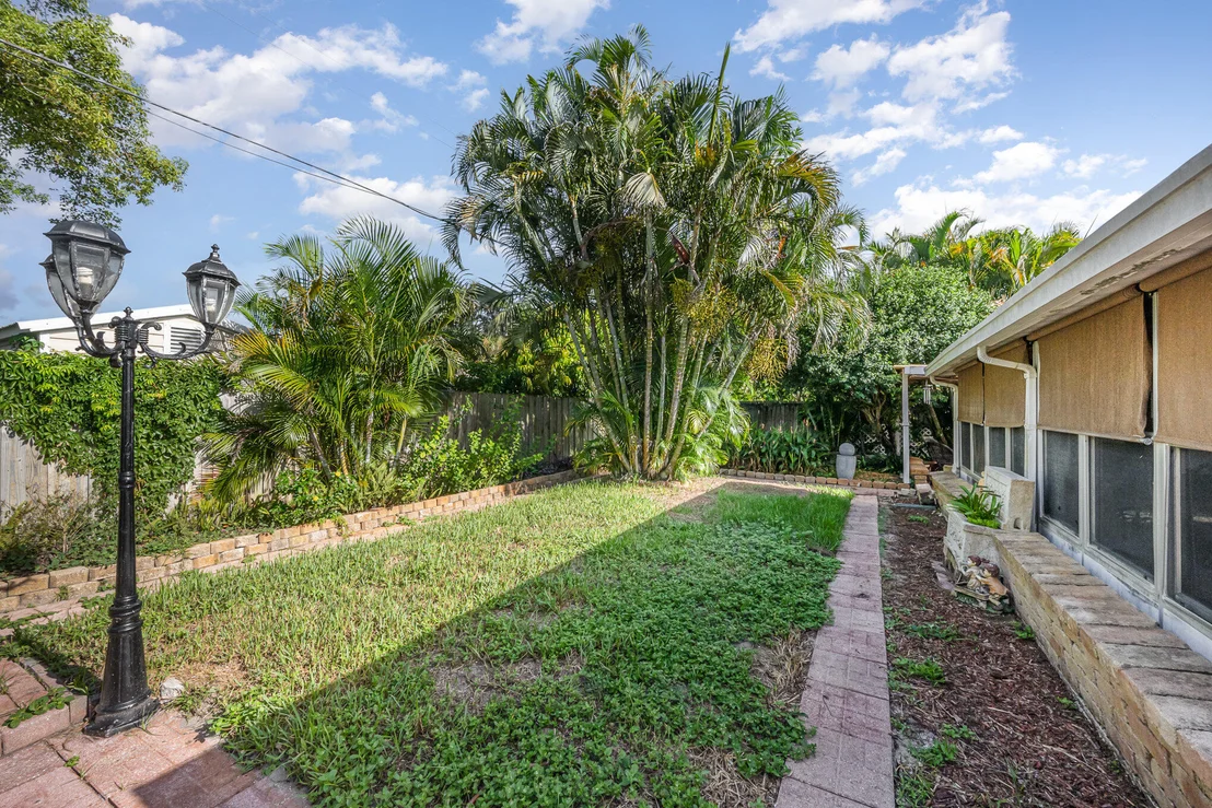 Photo of 764 Walnut Drive