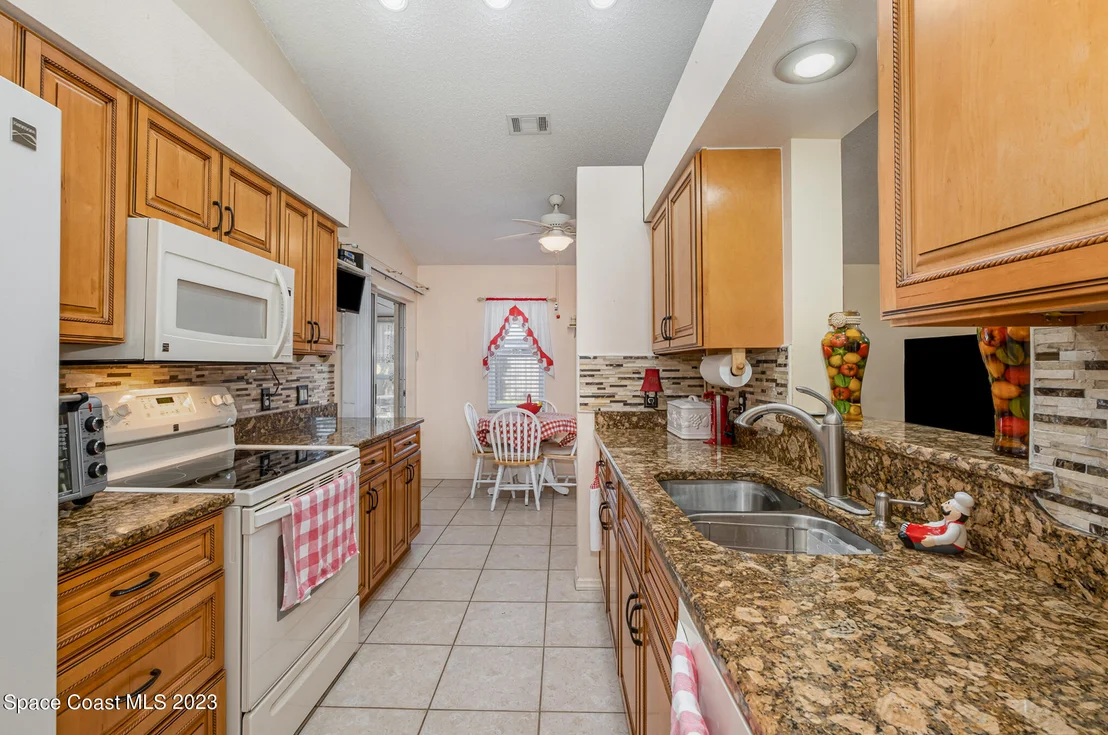Photo of 5045 Everett Street