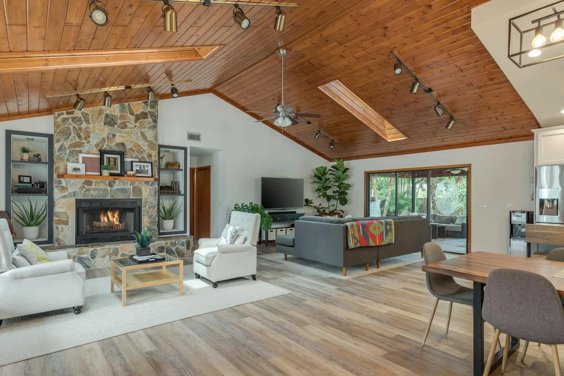 Photo of 420 Pine Tree Drive