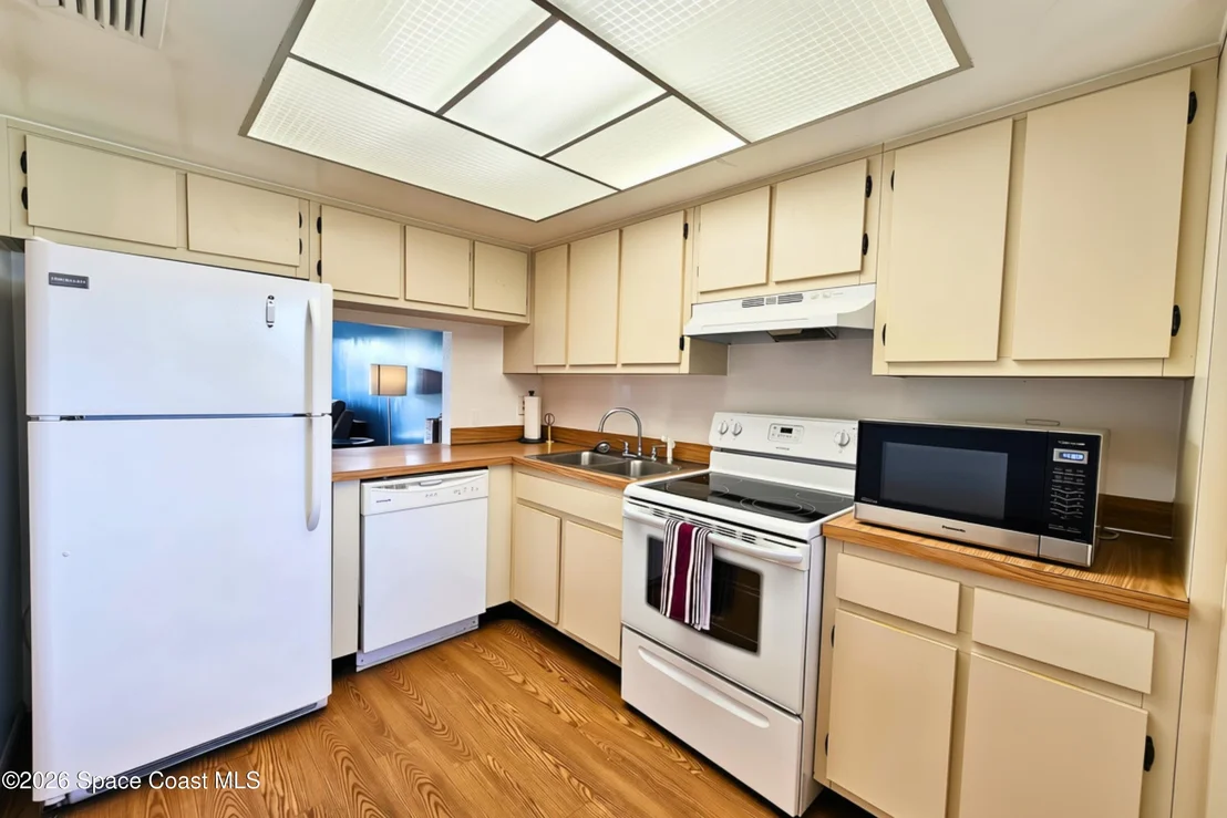 Photo of Unit 224 at 3001 Thrush Drive