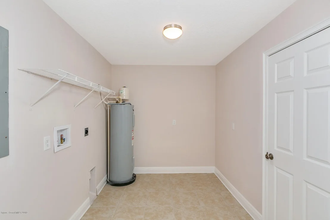Photo of 1044 Bernice Road
