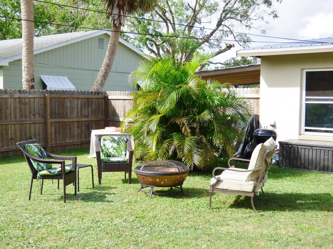 Photo of 2525 N Palm Drive N