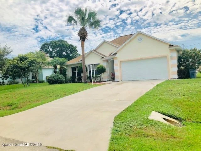 Photo of 561 Ray Street