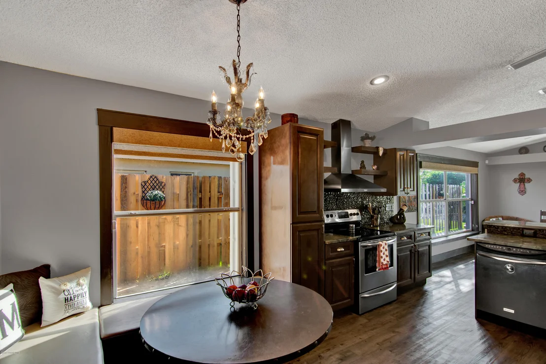 Photo of 8027 Bracken Lane