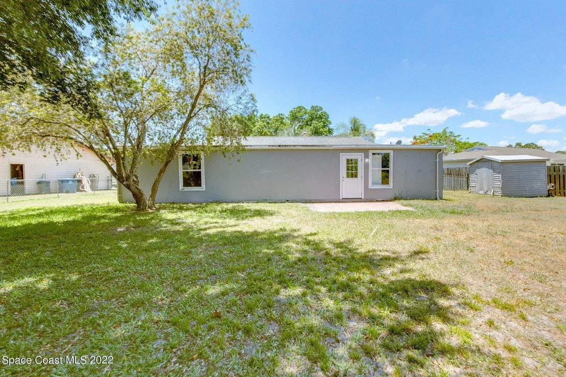 Photo of 1301 Freil Road NE