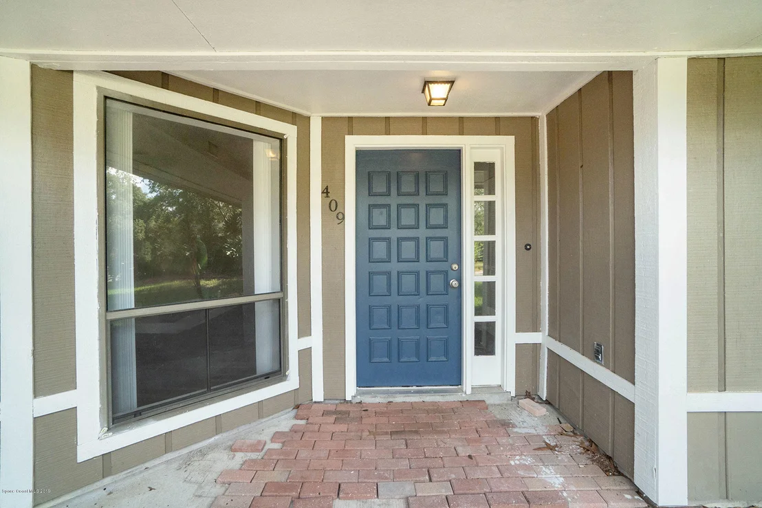 Photo of 409 Surrey Run