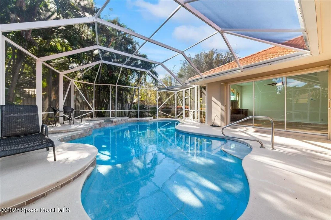 Photo of 327 Southampton Drive