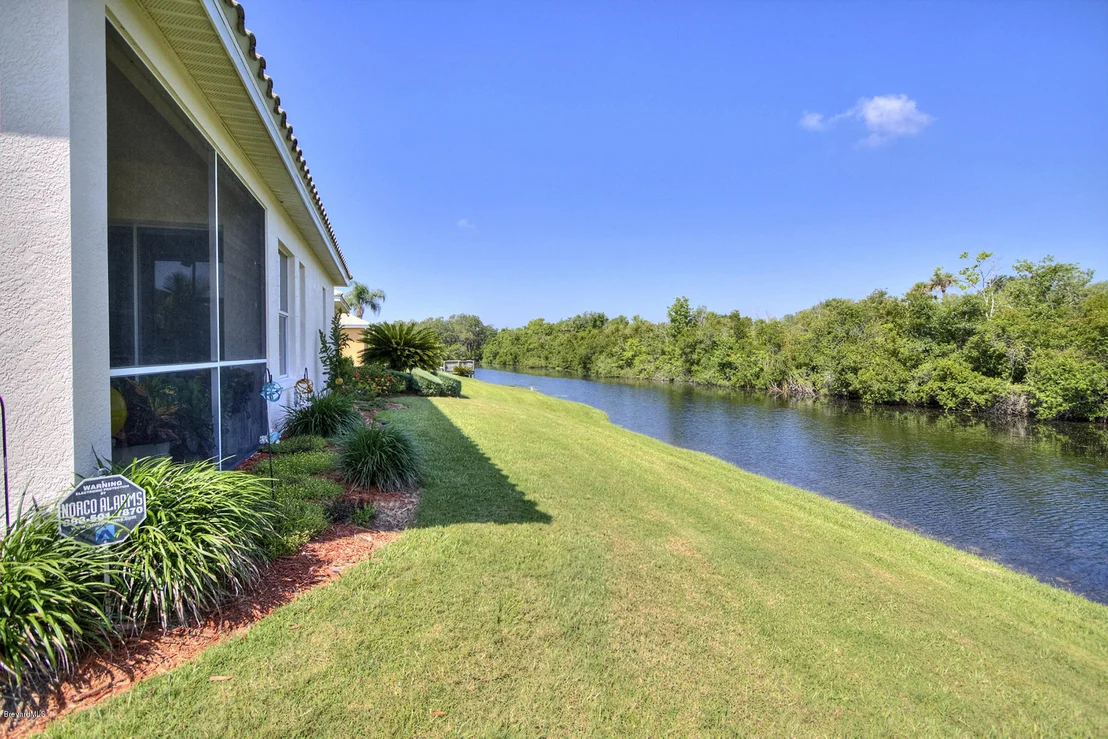 Photo of 931 Palm Brook Drive