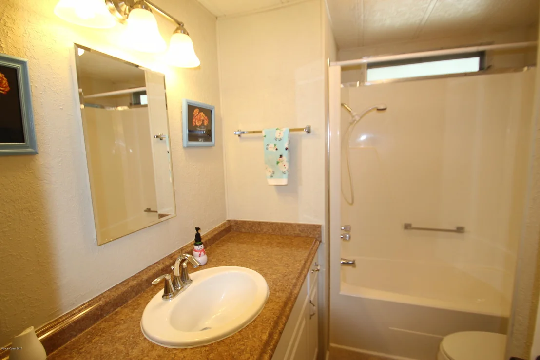 Photo of 553 Ruth Circle