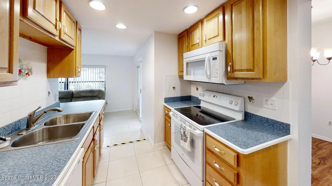 Photo of 521 Buckingham Avenue