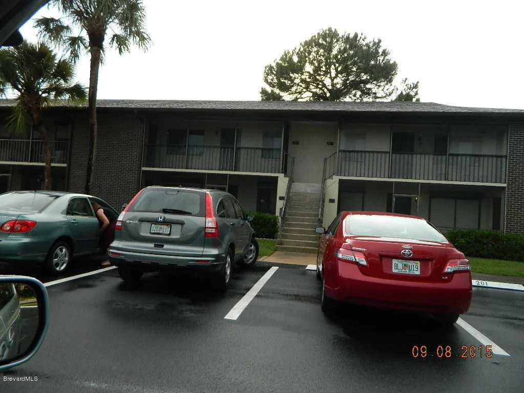 Photo of Unit 206 at 3213 Murrell Road