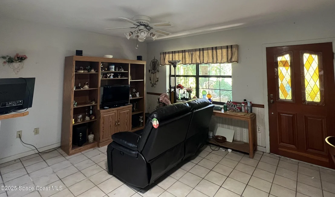 Photo of 1941 Michels Drive NE