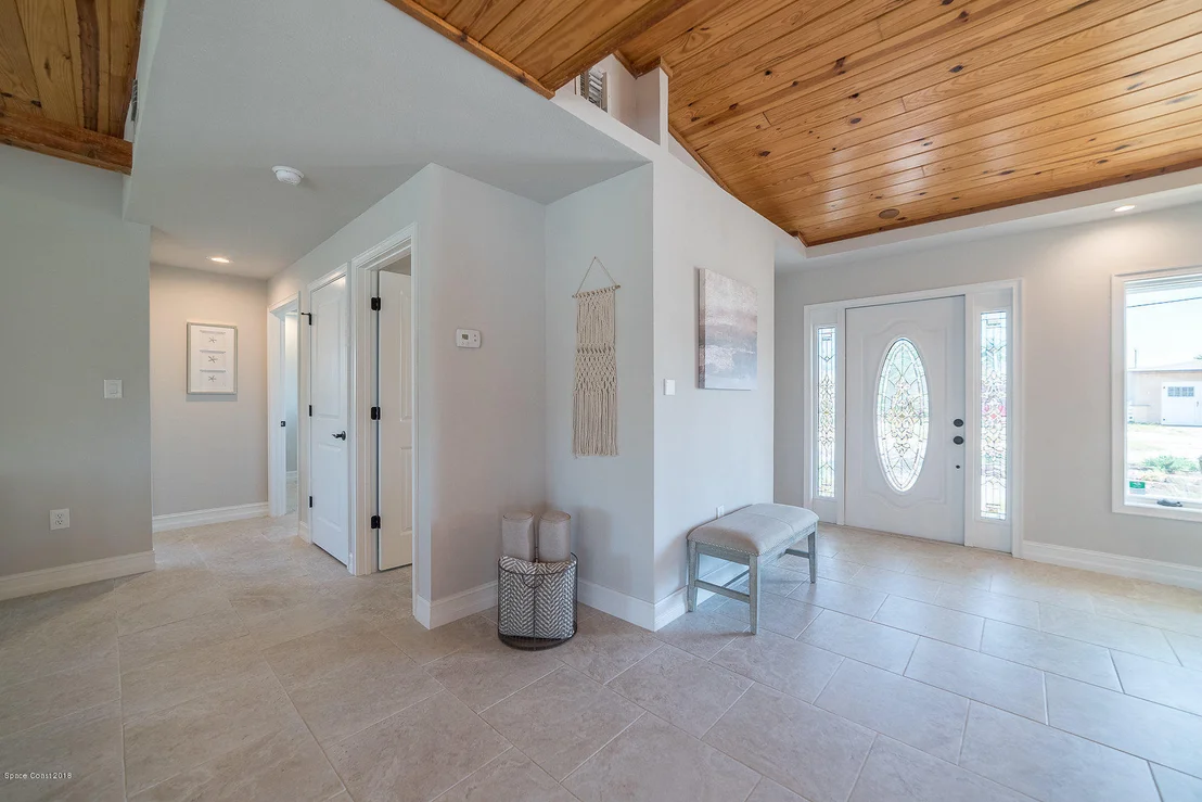 Photo of 417 Cardinal Drive