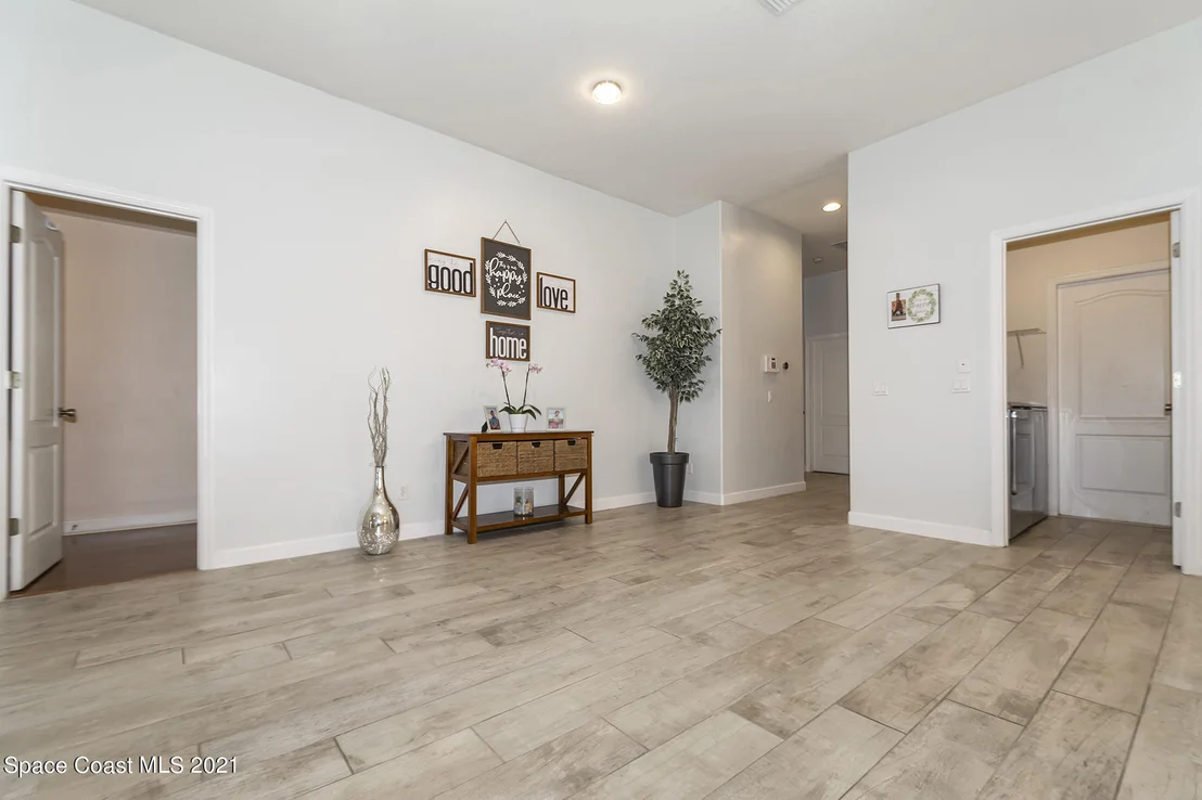 Photo of 5390 Somerville Drive