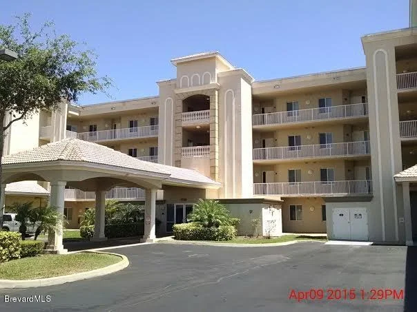 Photo of Unit 202 at 6005 Highway 1
