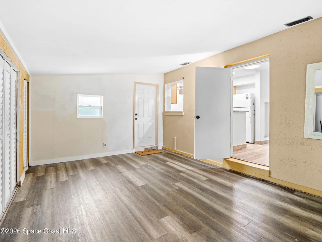 Photo of 979 Alexia Street