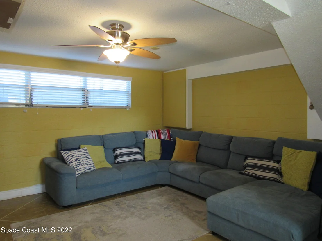 Photo of 920 Forest Road