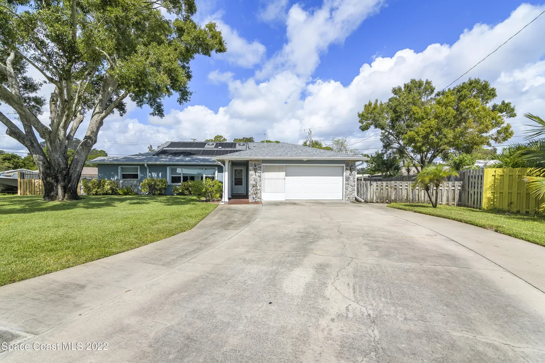 Photo of 2512 Pinehurst Circle