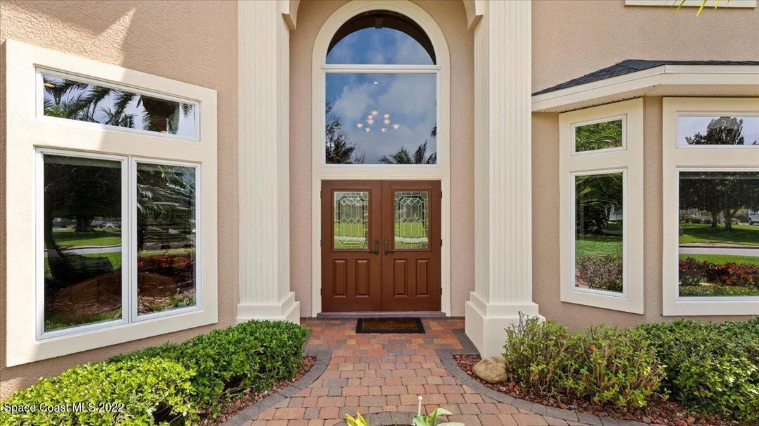 Photo of 873 Oak Park Drive