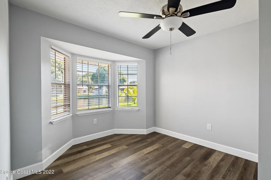 Photo of 1344 Heritage Acres Boulevard