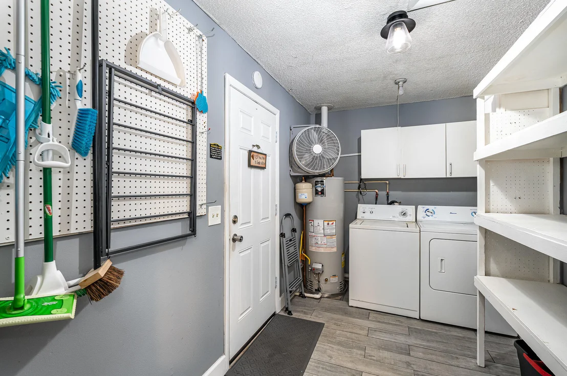 Photo of 4985 Cocoanut Drive