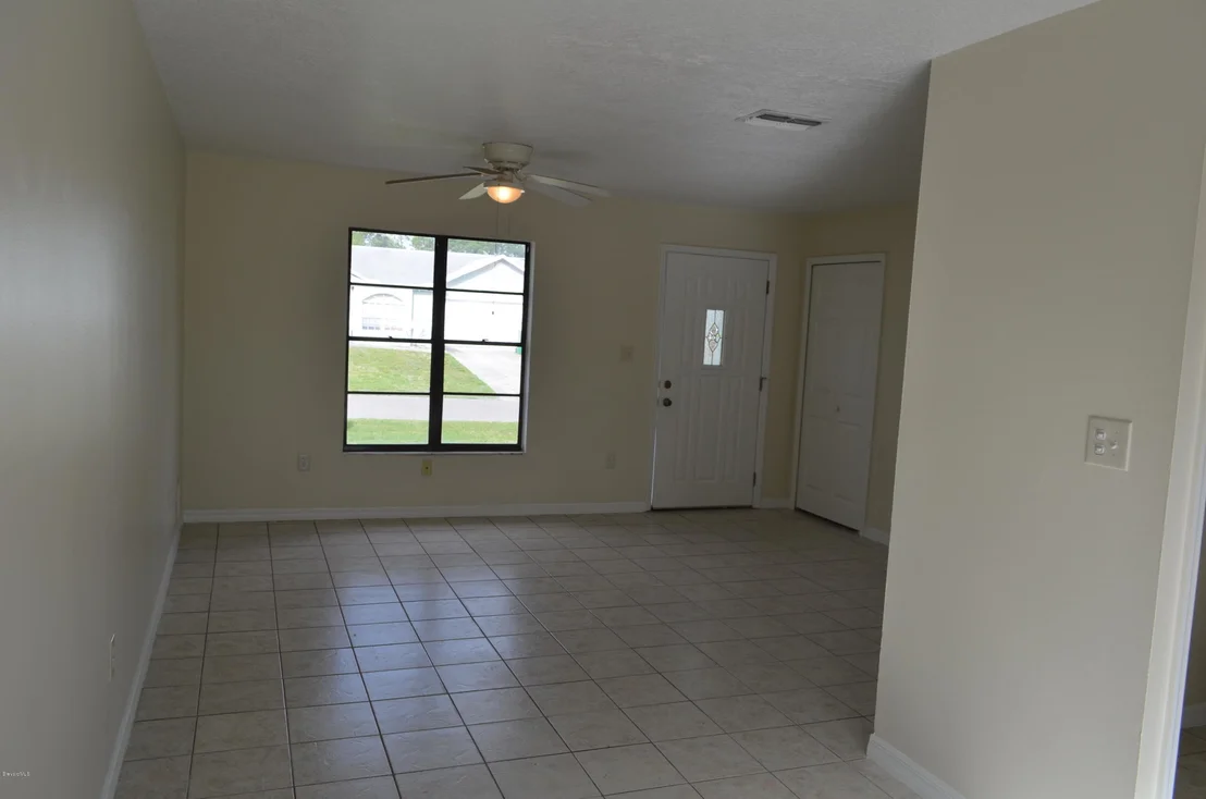 Photo of 6585 Dock Avenue