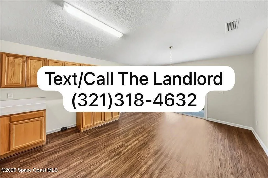 Photo of Unit 2 at 422 Bostwick Circle