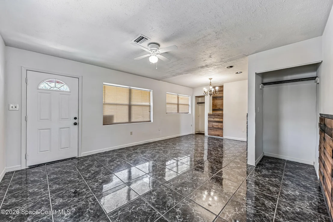 Photo of 2244 Post Road