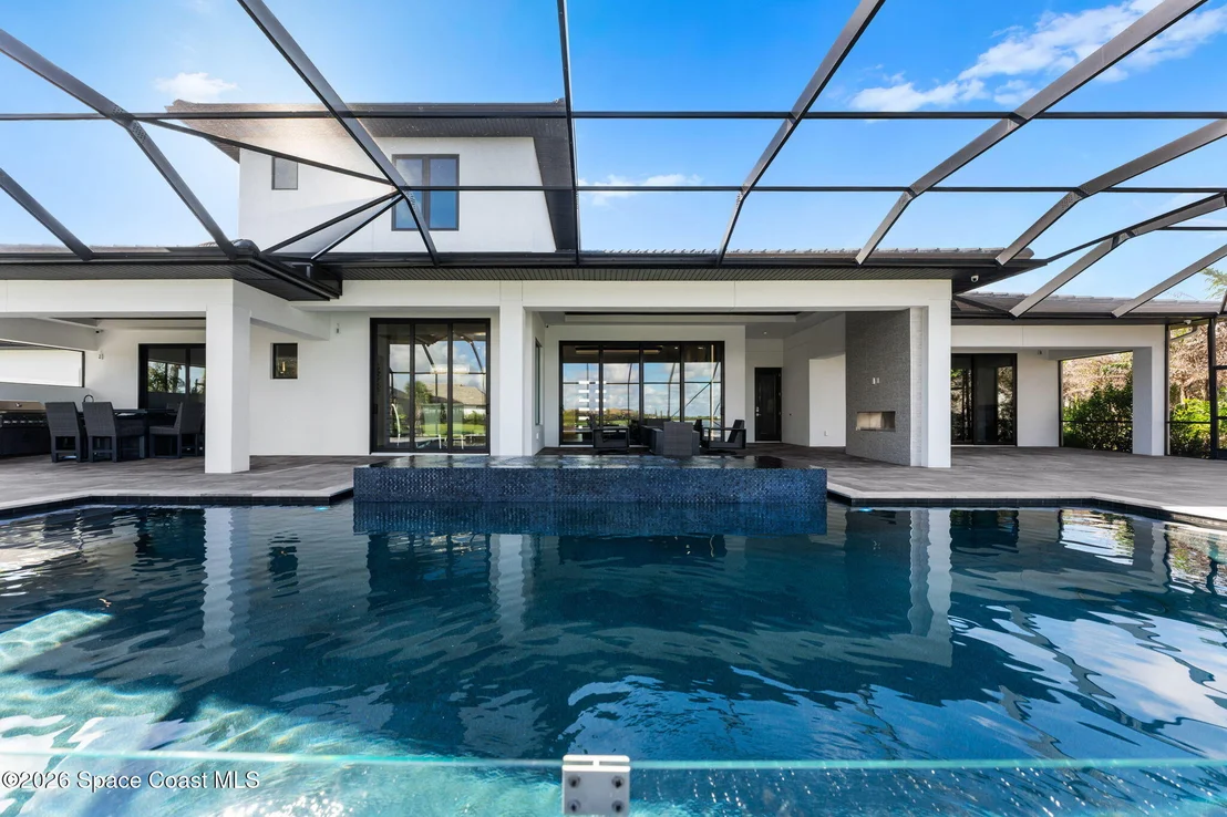 Photo of 3618 Lake Adelaide Place