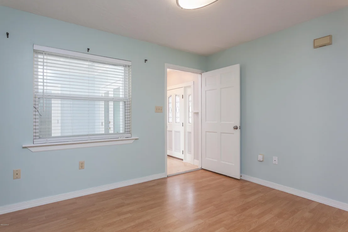 Photo of 3447 Indian River Drive N