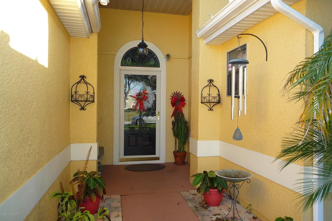 Photo of 7237 Hammock Lakes Drive