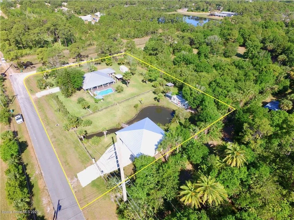 Photo of 400 Hall Road