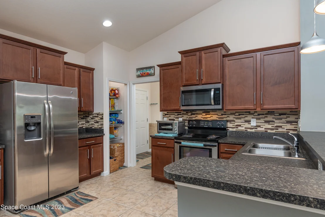 Photo of 1456 Litchfield Drive
