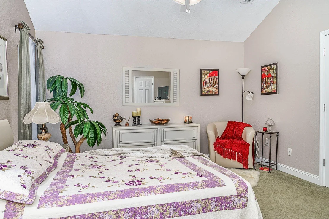 Photo of 857 Spirea Drive