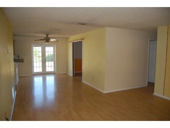 Photo of 2809 Forest