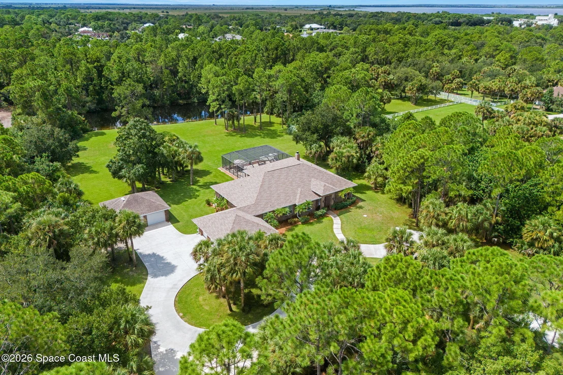 Photo of 5453 The Willows Drive