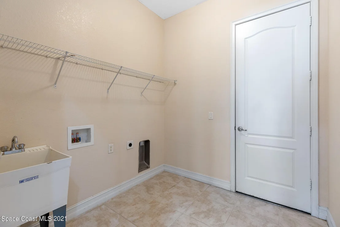 Photo of 869 Seven Gables Circle SE