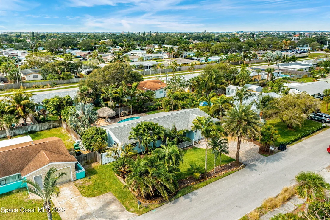 Photo of 425 Cinnamon Drive