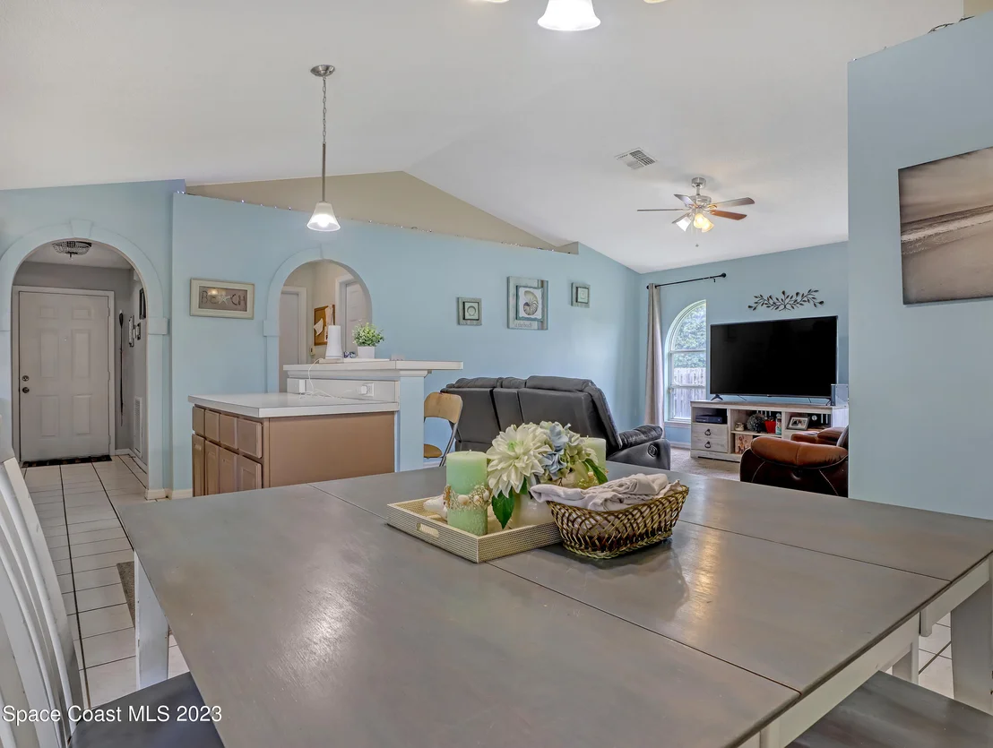 Photo of 2305 Shady Oak Road