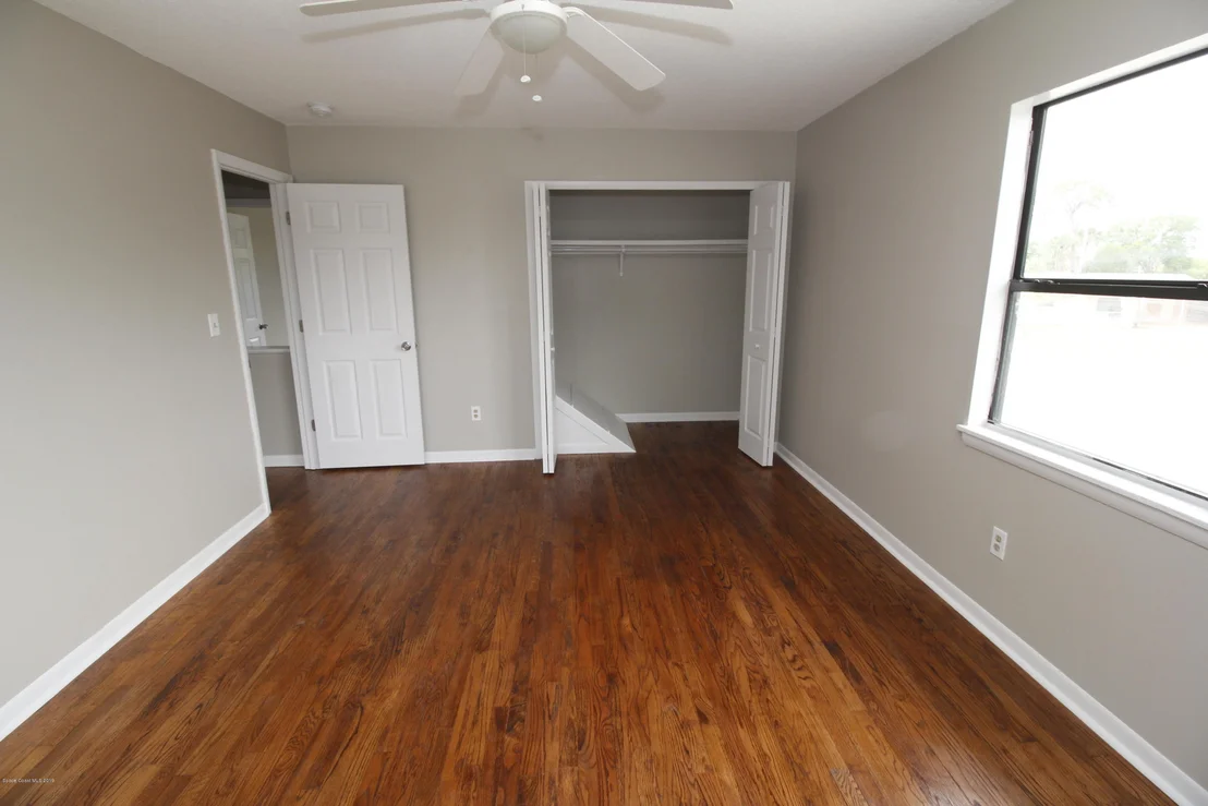 Photo of 966 Chace Lane NE