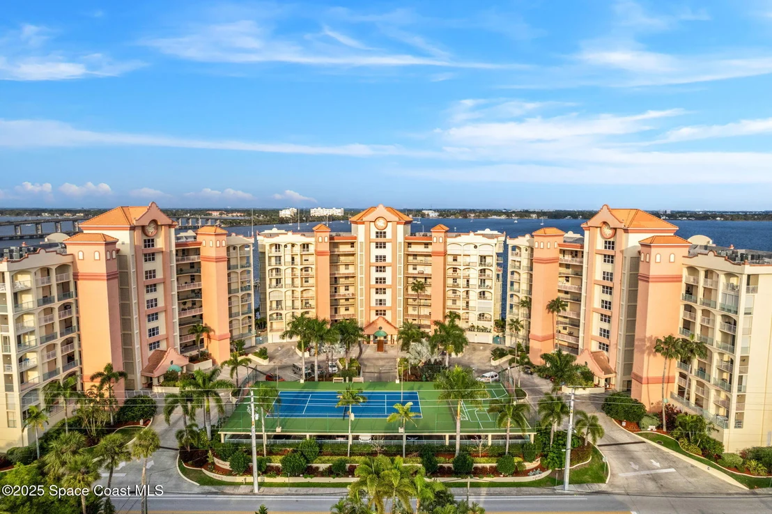 Photo of Unit 301 at 100 Riverside Drive
