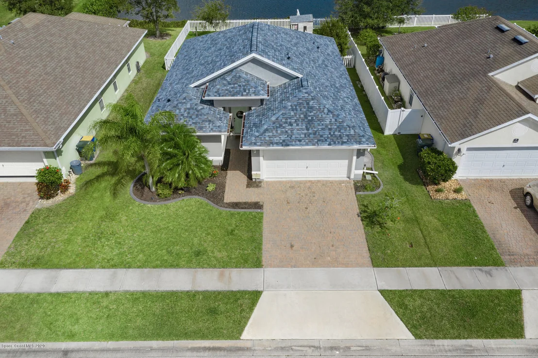 Photo of 2331 Bridgeport Circle
