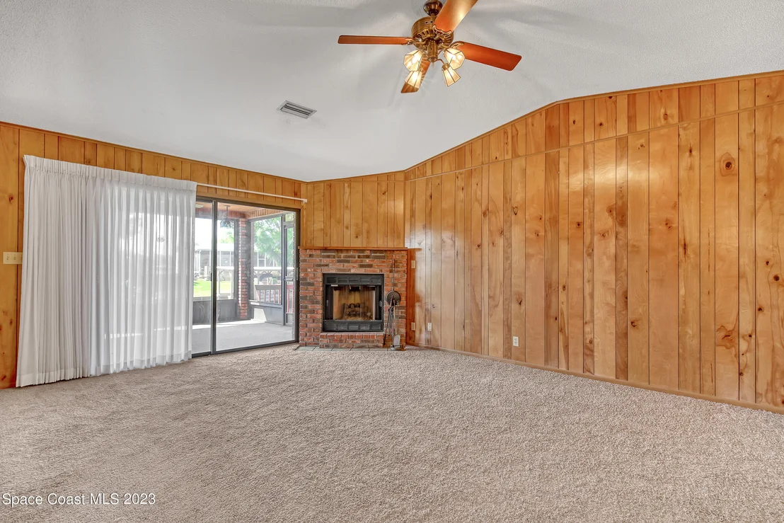 Photo of 2638 SE 32nd Street