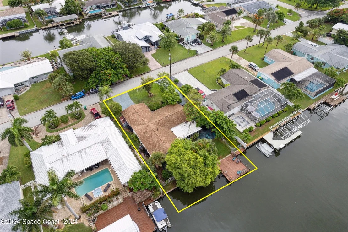 Photo of 363 Carmine Drive