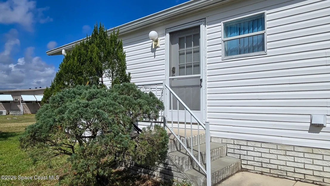 Photo of 306 Buttonwood Court