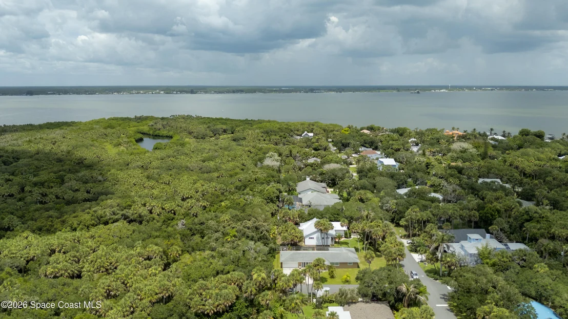Photo of 215 Pelican Drive