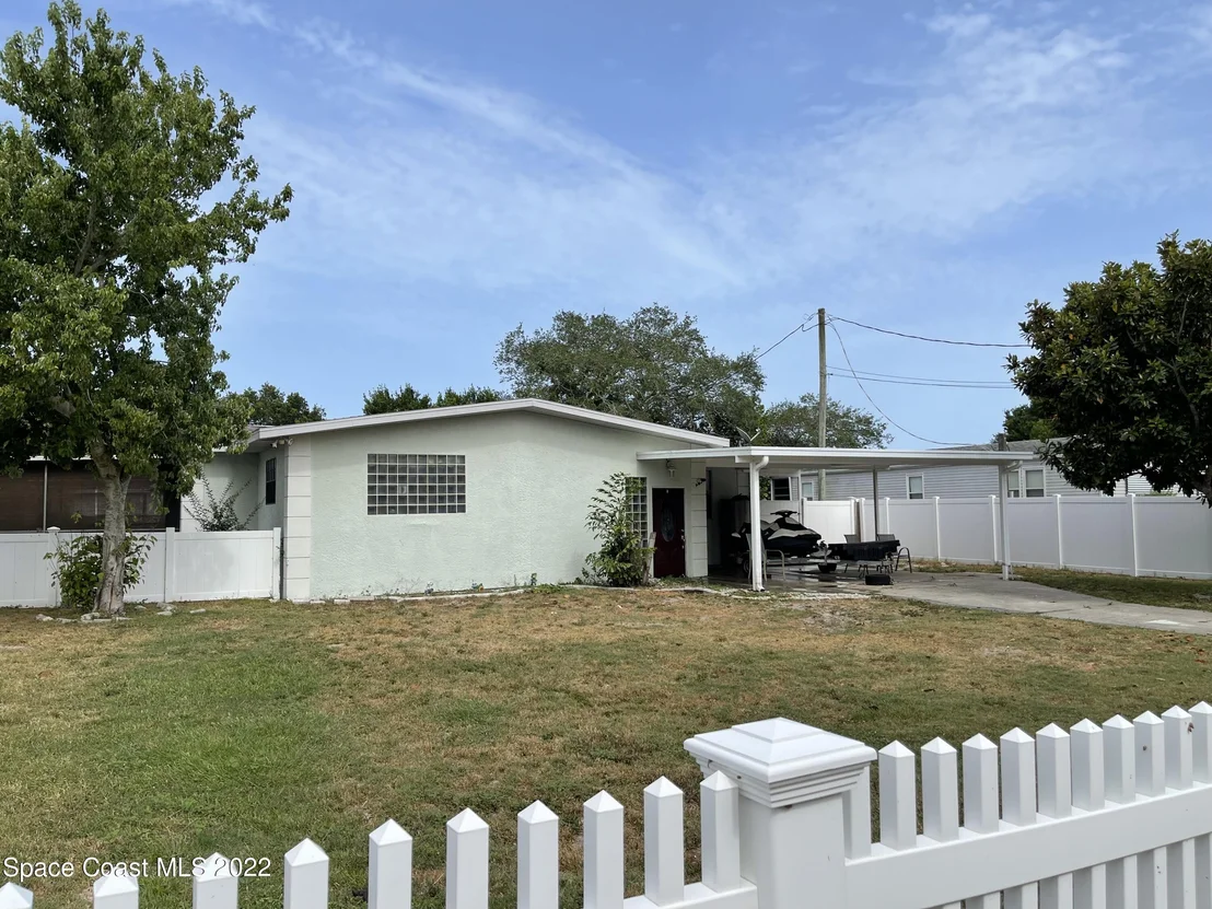 Photo of 1595 Seneca Drive