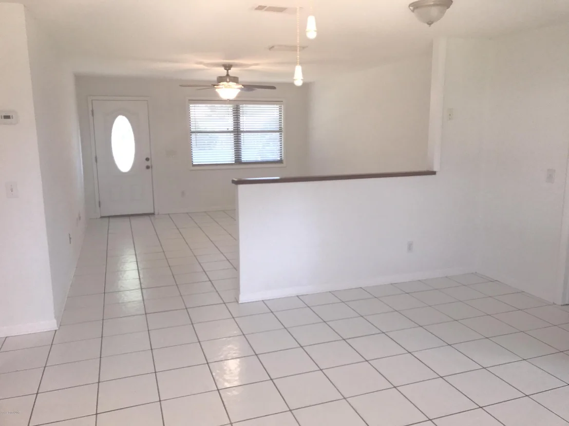 Photo of 2591 Locksley Road